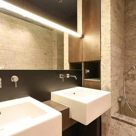 Suitelowcost Loreto Beroldo شقة